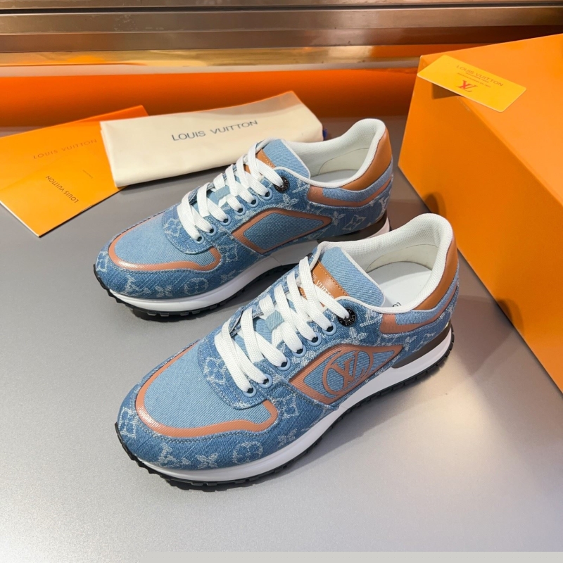 l**is V*t*n sneakers
